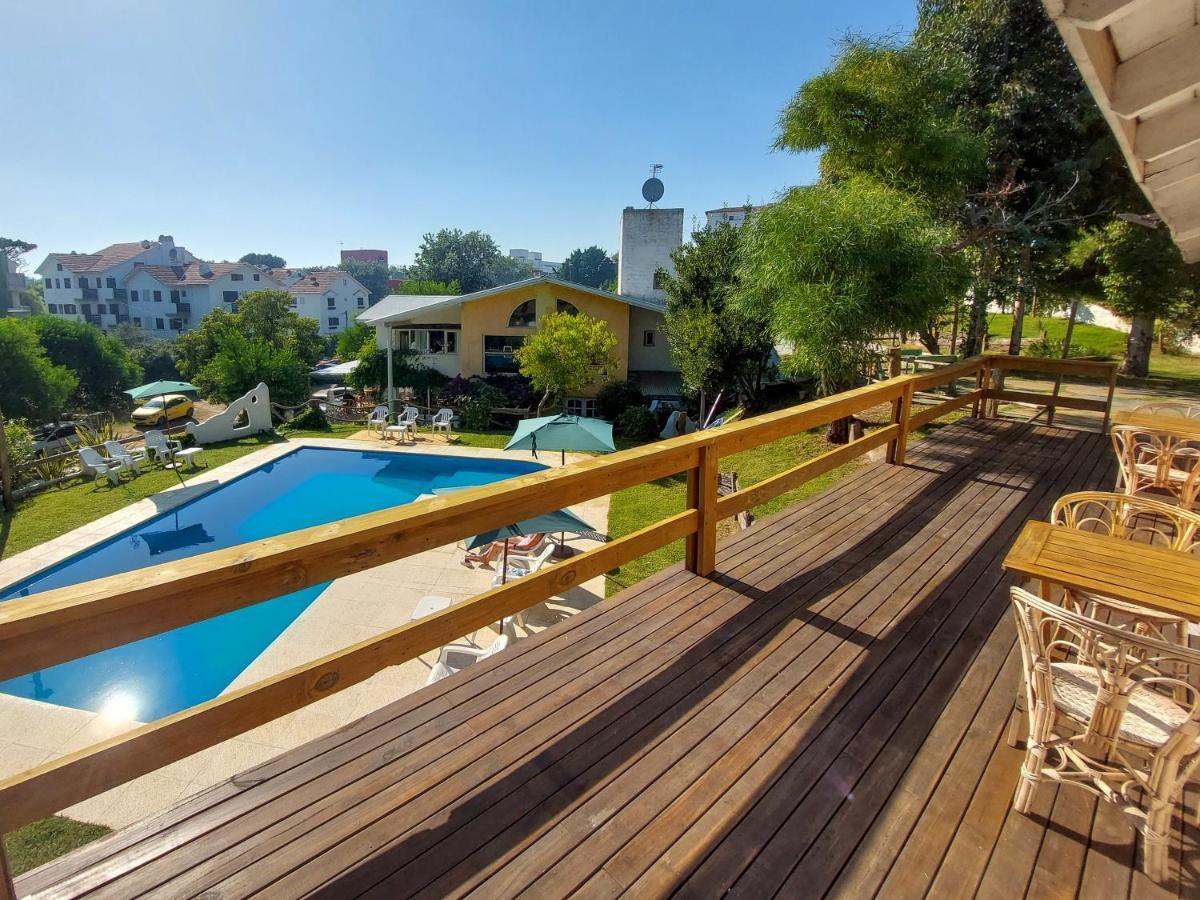 Africa Posada Hotel Пинамар Екстериор снимка